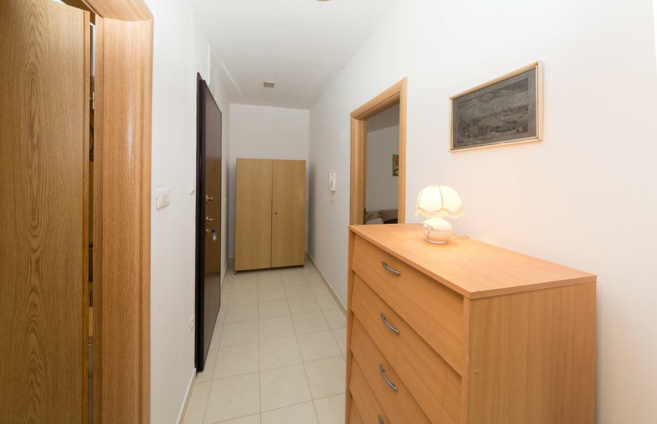 Breki Apartman Podstrana Luaran gambar