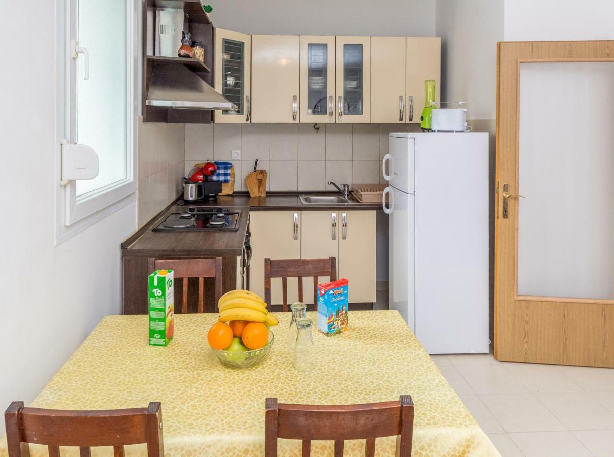 Breki Apartman Podstrana Luaran gambar